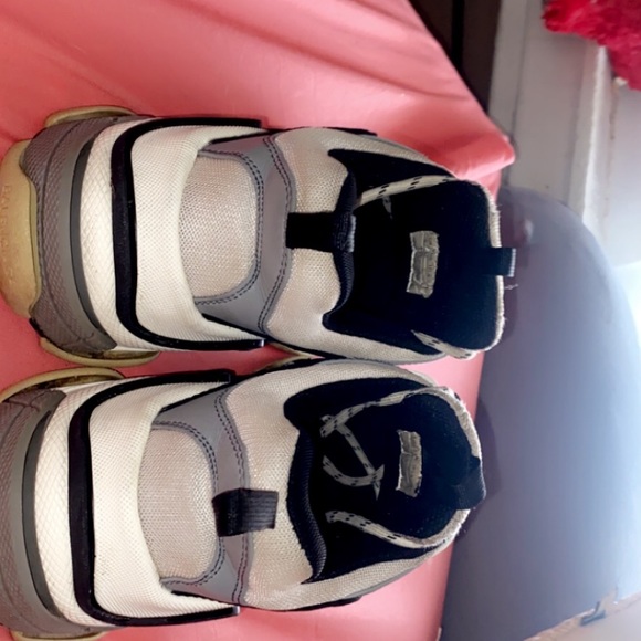 Balenciaga Shoes - Picture 4 of 5